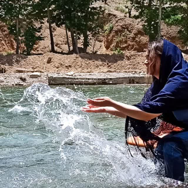ریحانه عسگری